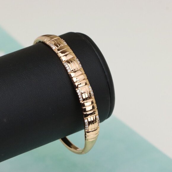 Elegant Rose Gold Bangle with Textured Design and Crystal Accents, XPBL0504 - Picture 8 of 12